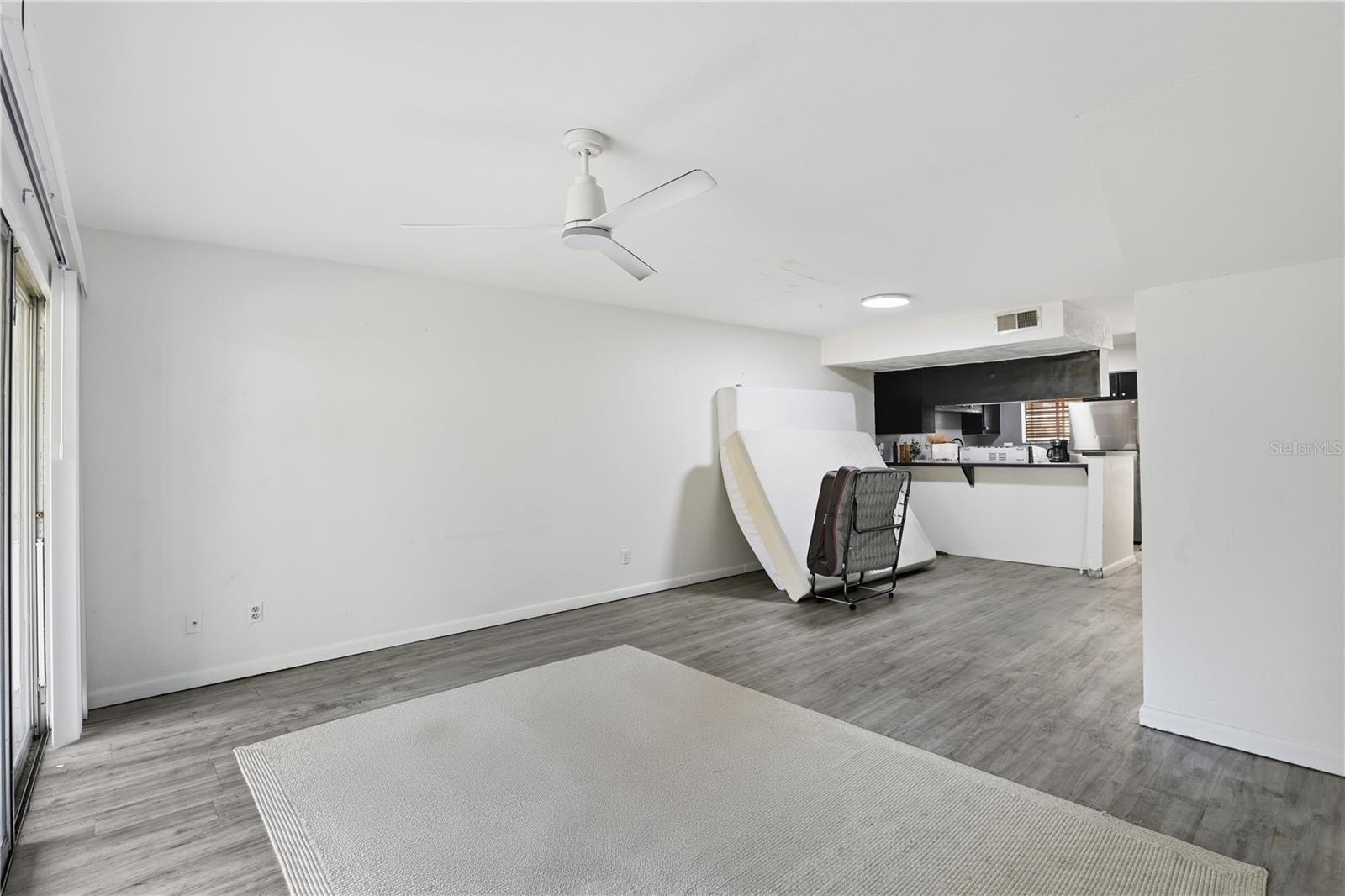 PICKWICK PARK - Residential