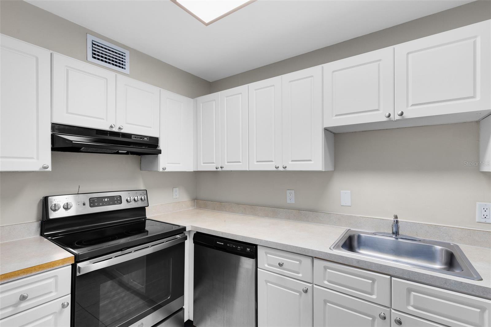 CARRINGTON PARK A CONDO - Residential