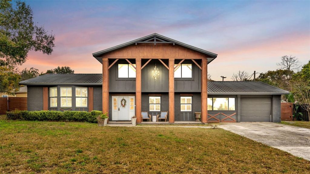 Photo of 4623 Kings Point Court, Lakeland, FL 33813 (MLS # L4959313)