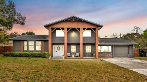 Photo of 4623 Kings Point Court, Lakeland, FL 33813 (MLS # L4959313)