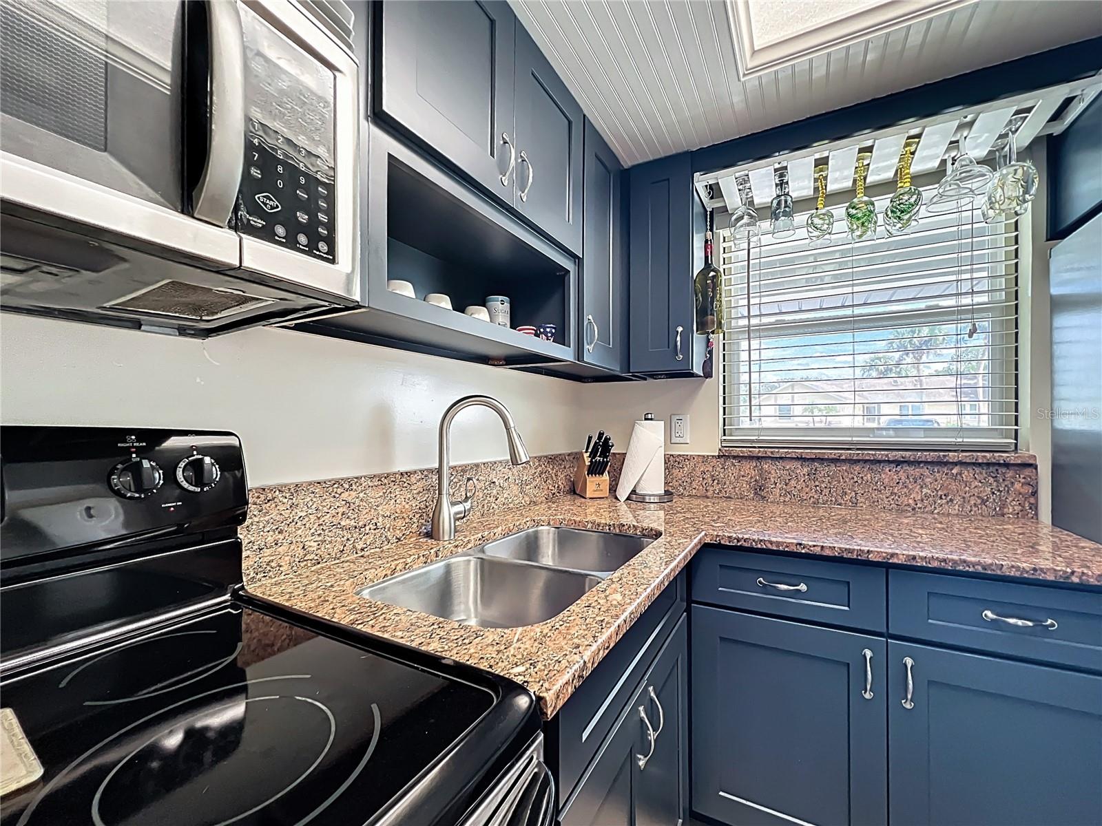 PARADISE VILLAS - Residential