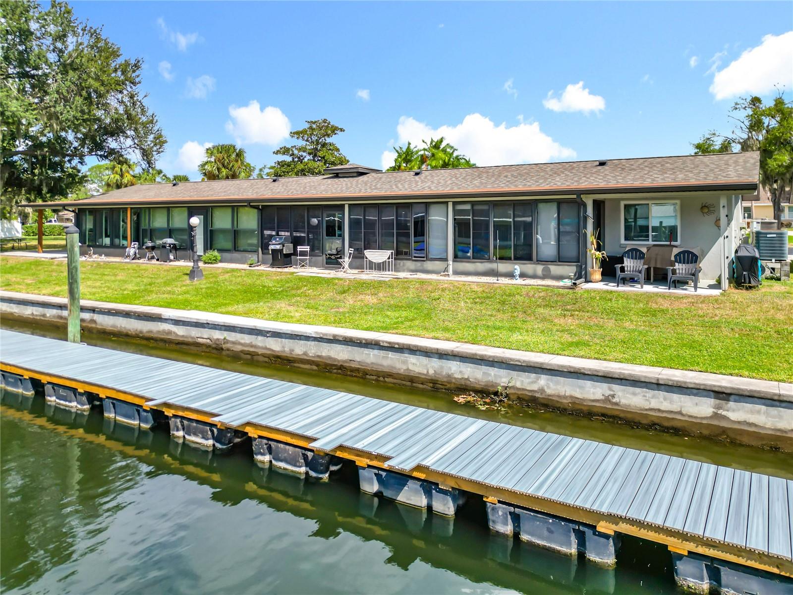 PARADISE VILLAS - Residential