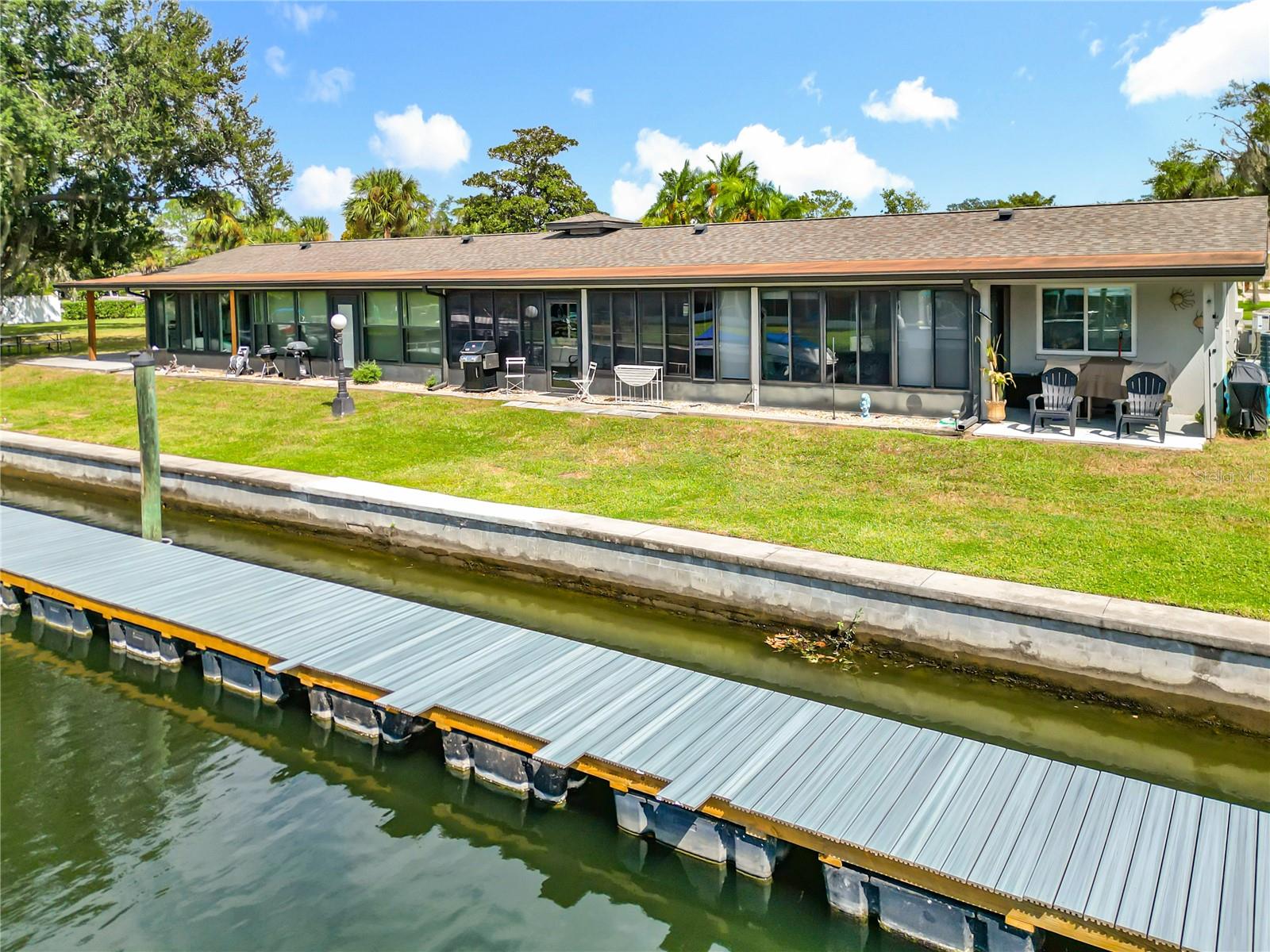 PARADISE VILLAS - Residential