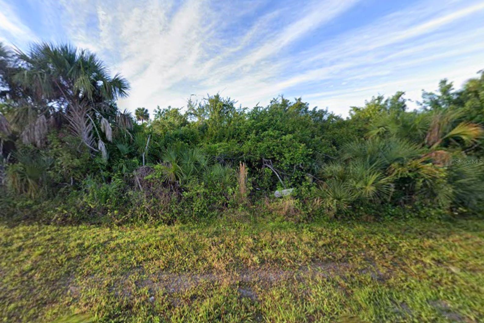 PORT CHARLOTTE - Land