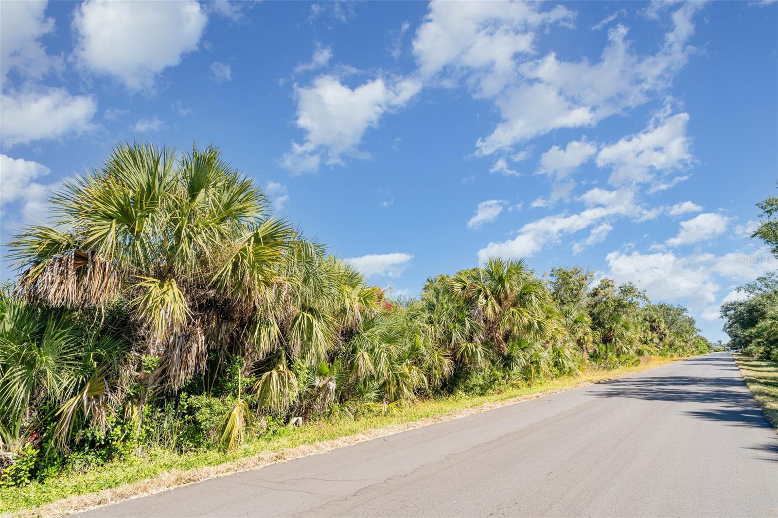 PORT CHARLOTTE - Land