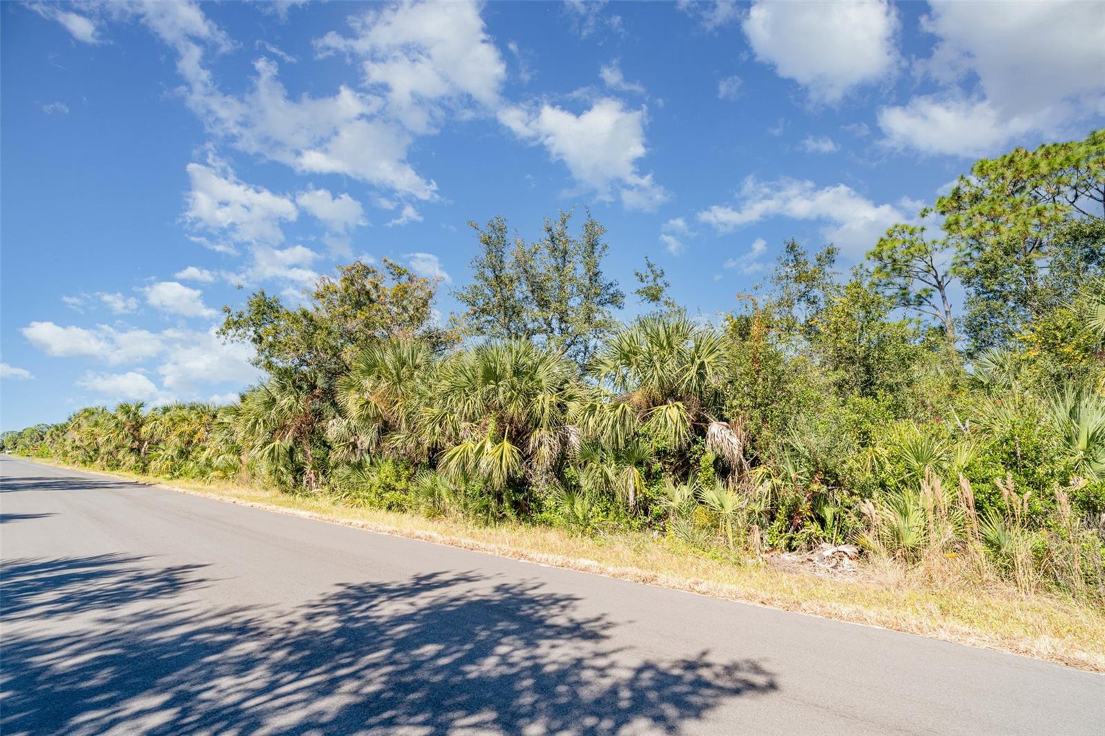 PORT CHARLOTTE - Land