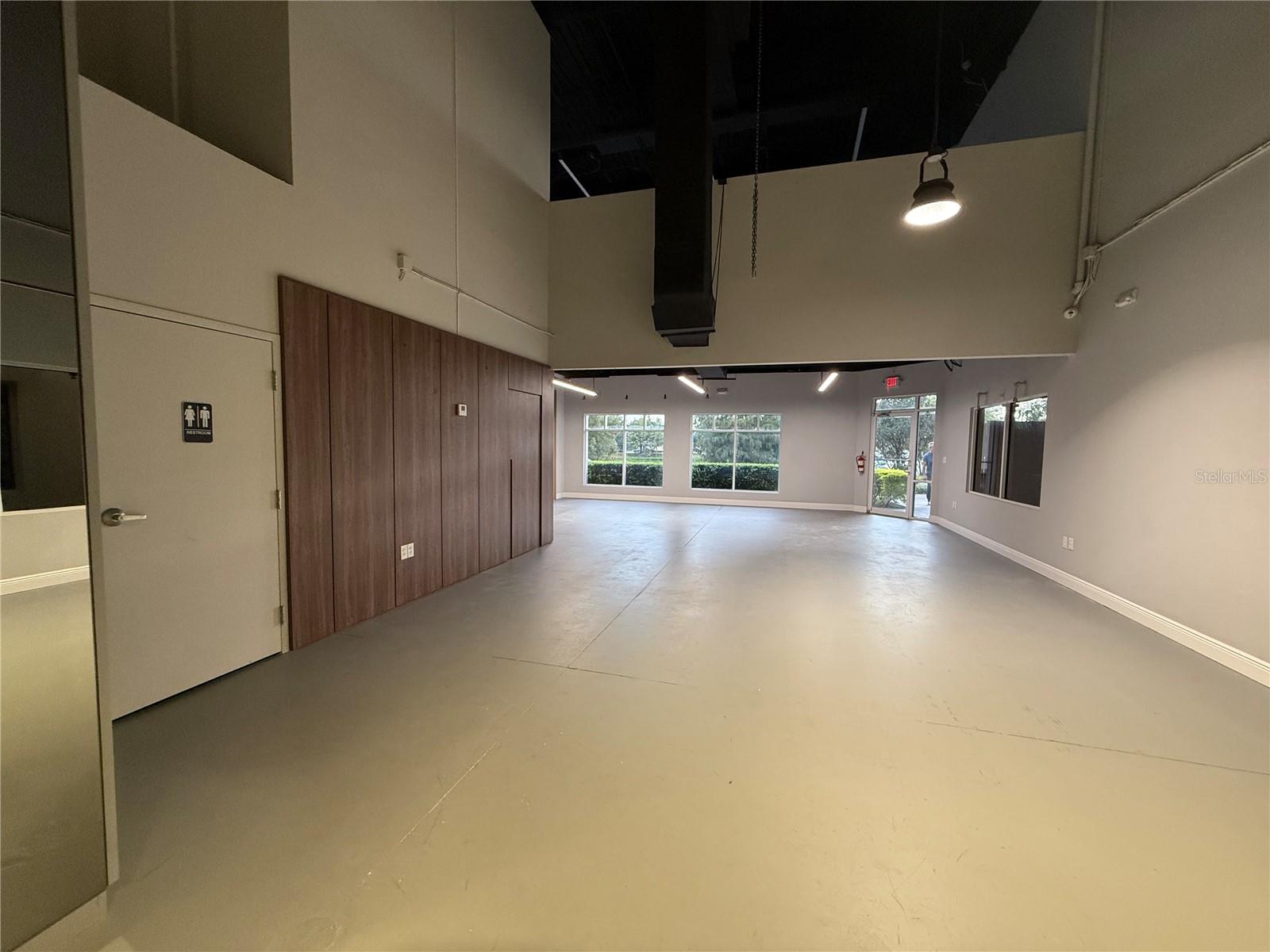 REGENCY VILLAGE SQUARE - Commercial Lease