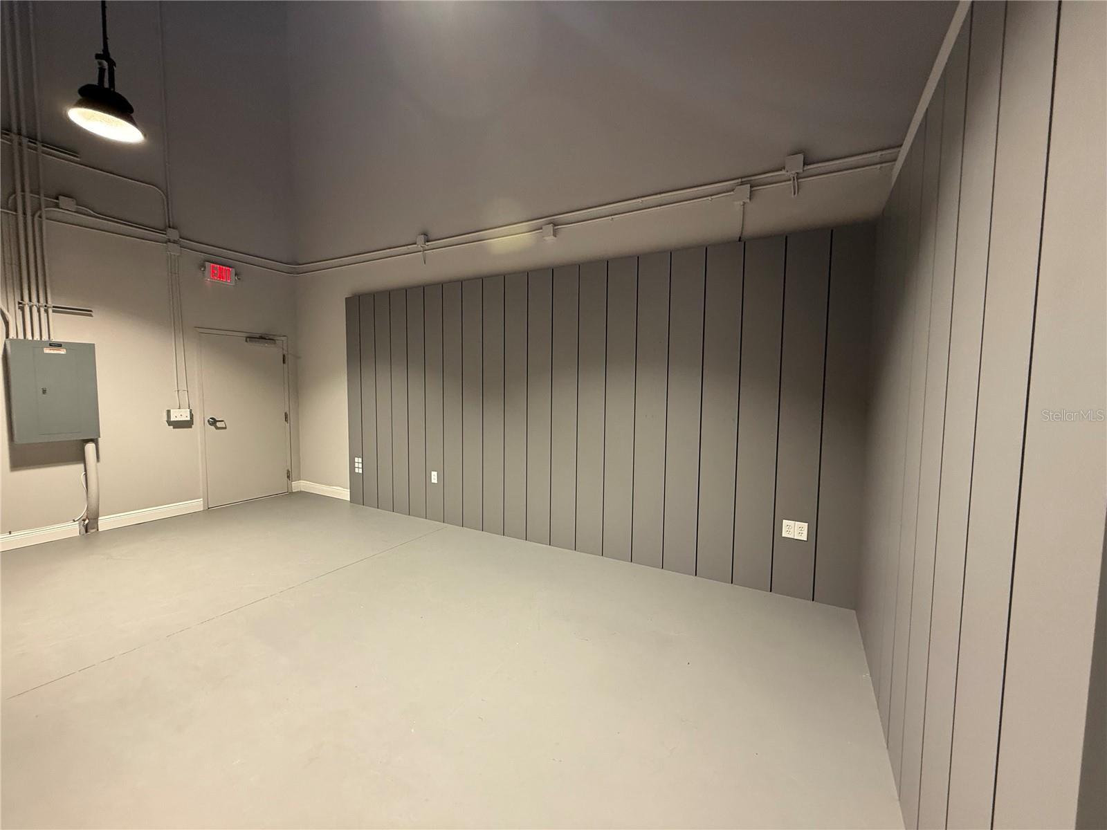 REGENCY VILLAGE SQUARE - Commercial Lease