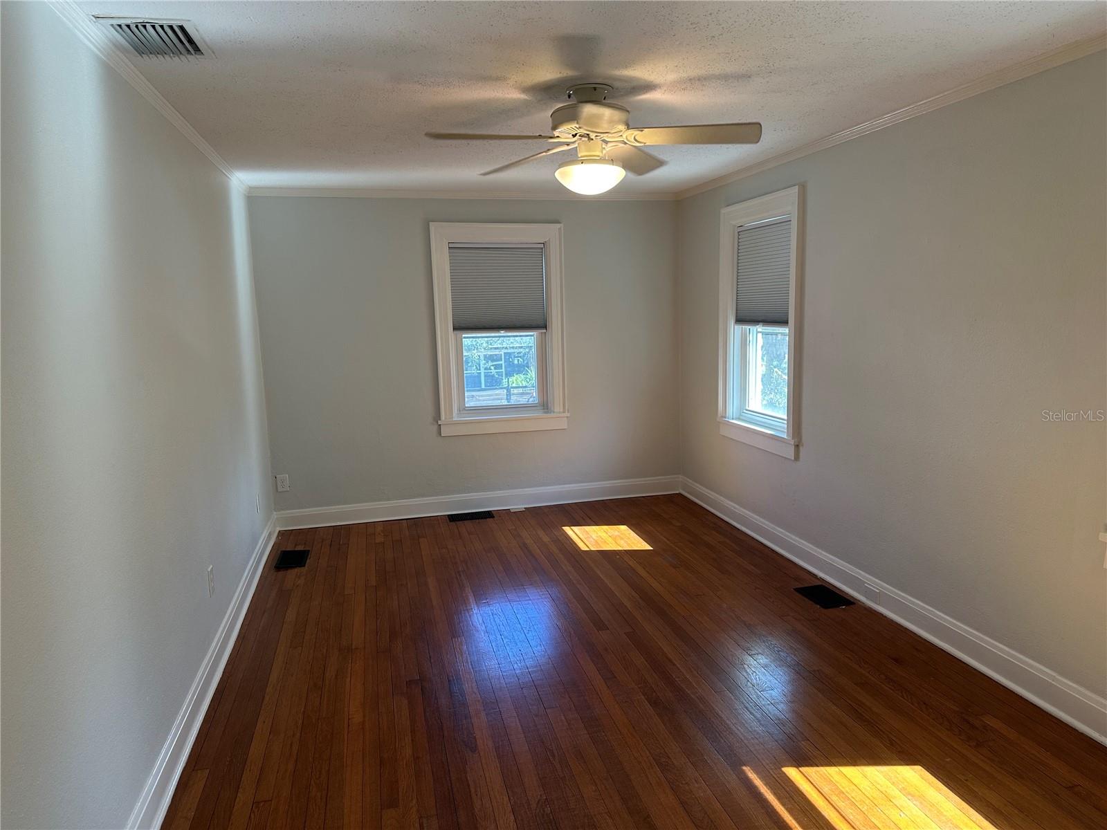 SNELL & HAMLETTS NORTH SHORE ADD - Residential Lease