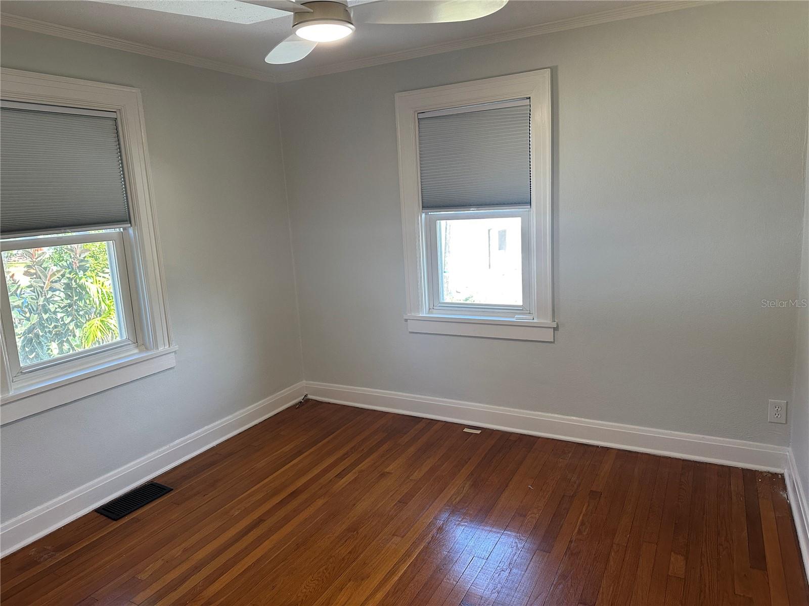 SNELL & HAMLETTS NORTH SHORE ADD - Residential Lease