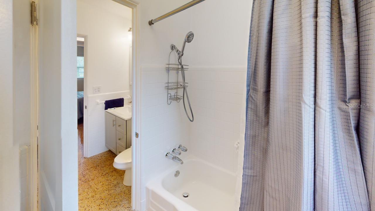 SHERWOOD FOREST - Residential