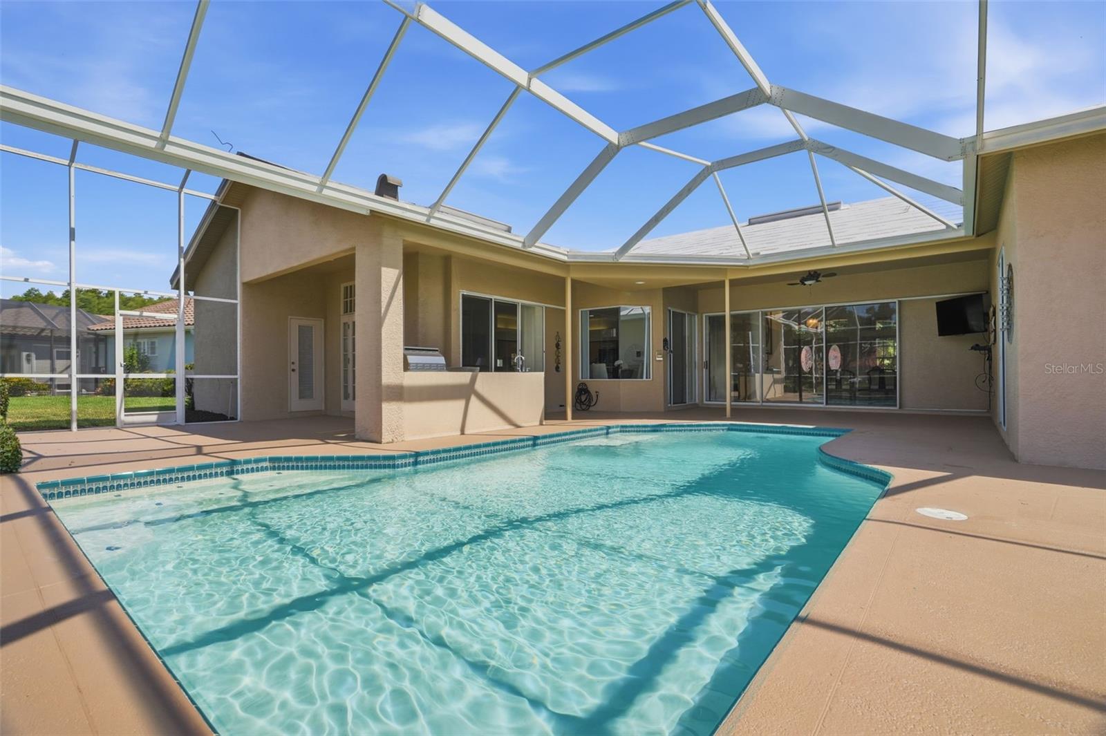 CRESCENT OAKS - Residential