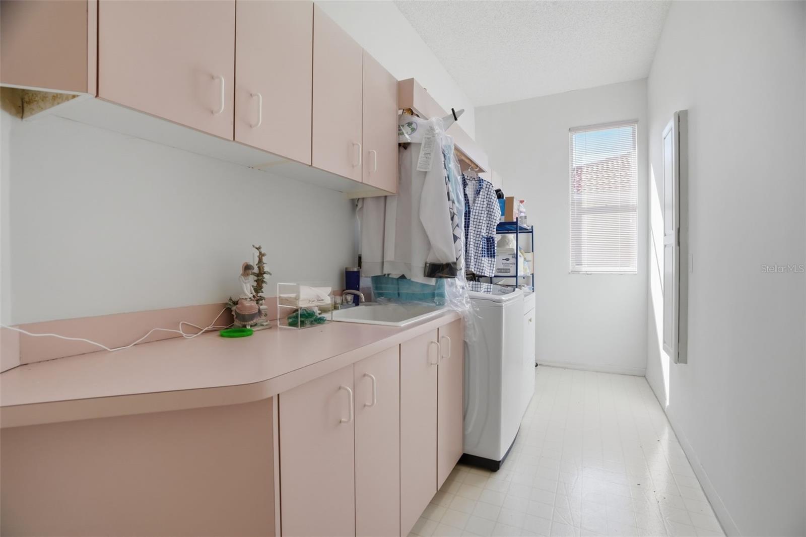 CRESCENT OAKS - Residential