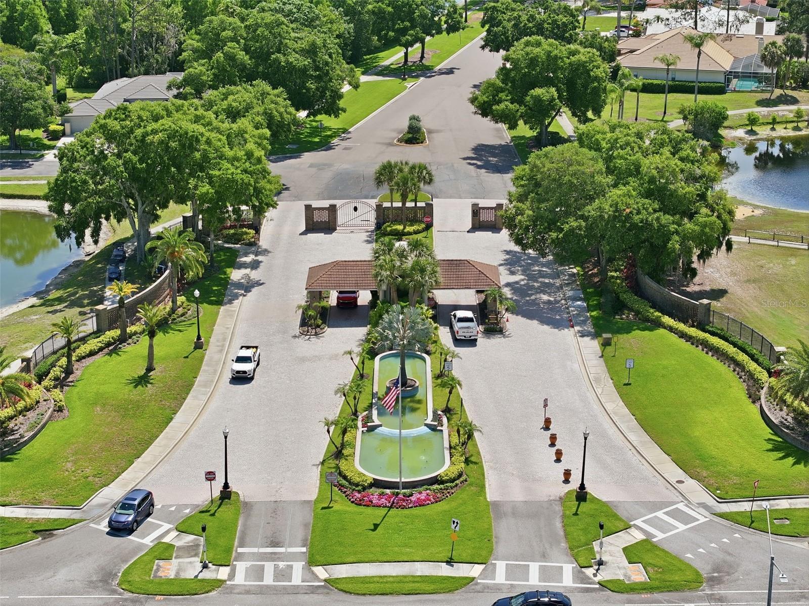 CRESCENT OAKS - Residential