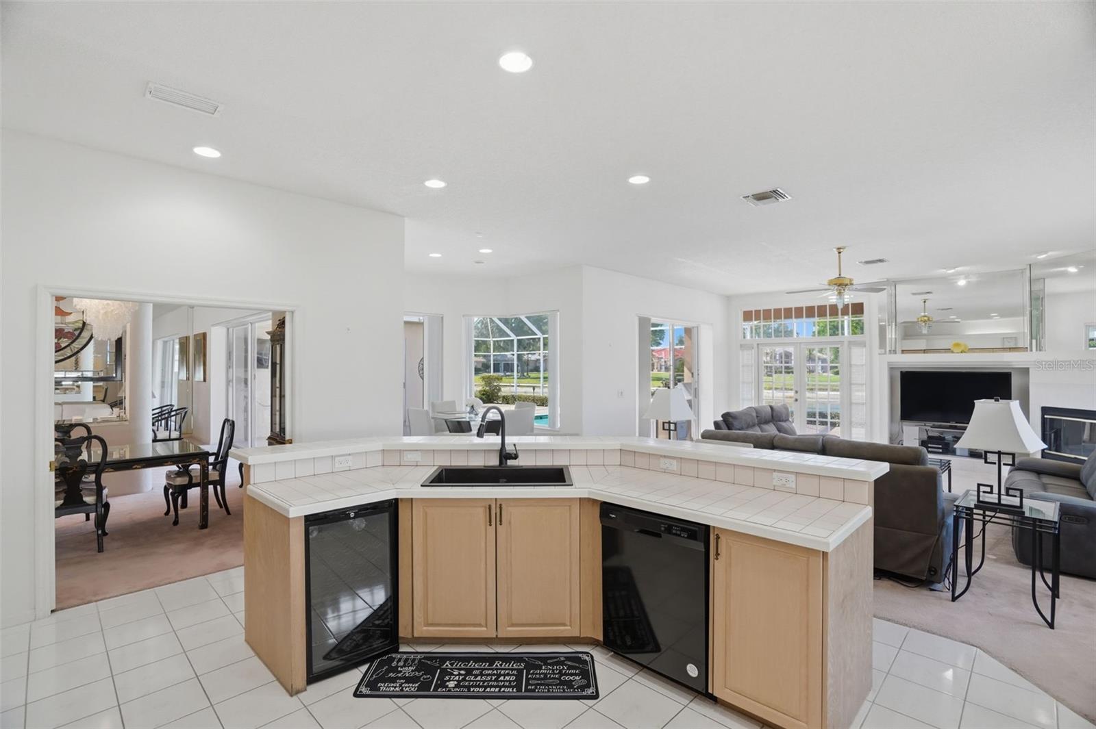 CRESCENT OAKS - Residential
