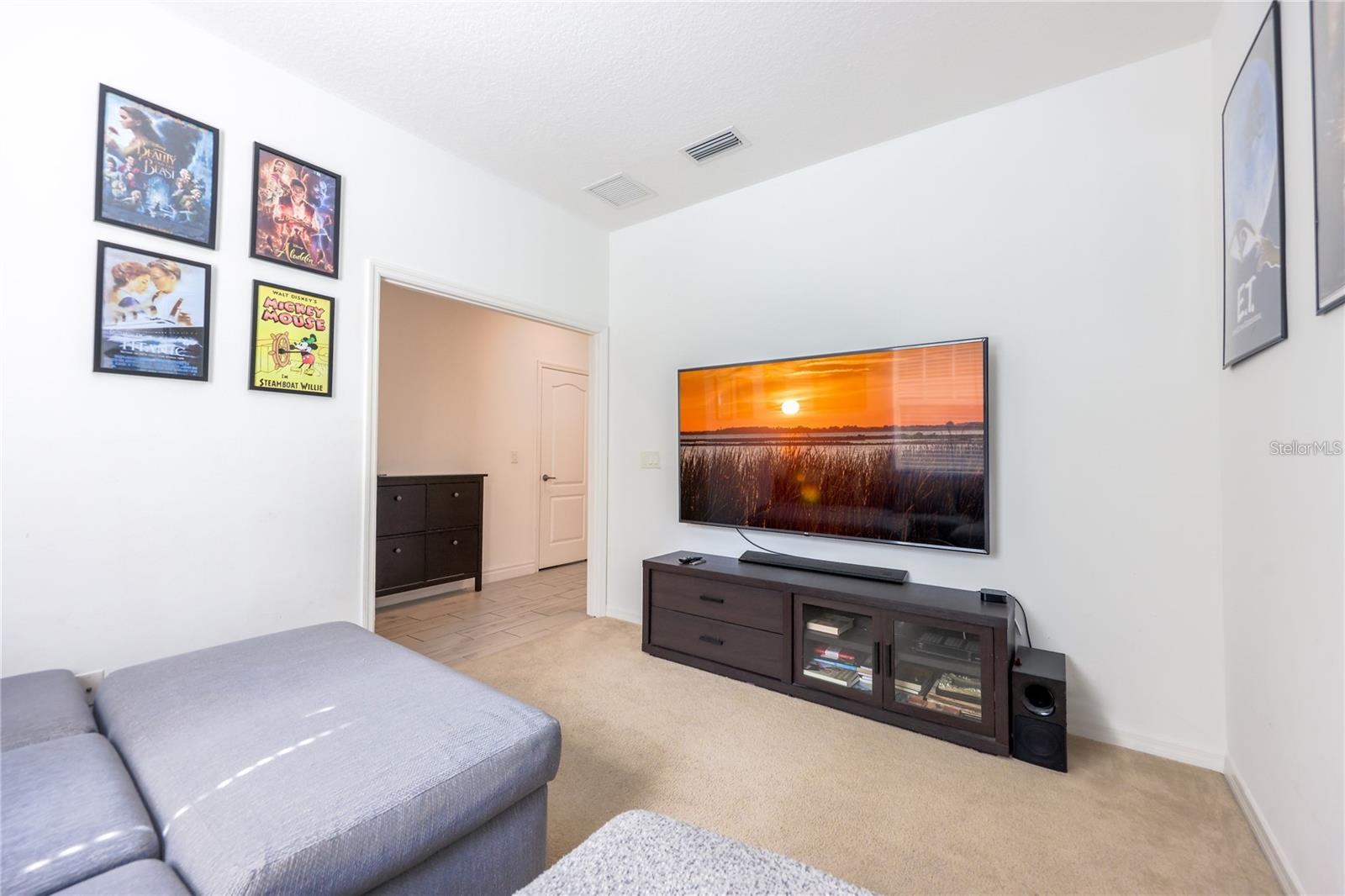 SIGNATURE LKS-PCL 01D PH 01 - Residential Lease