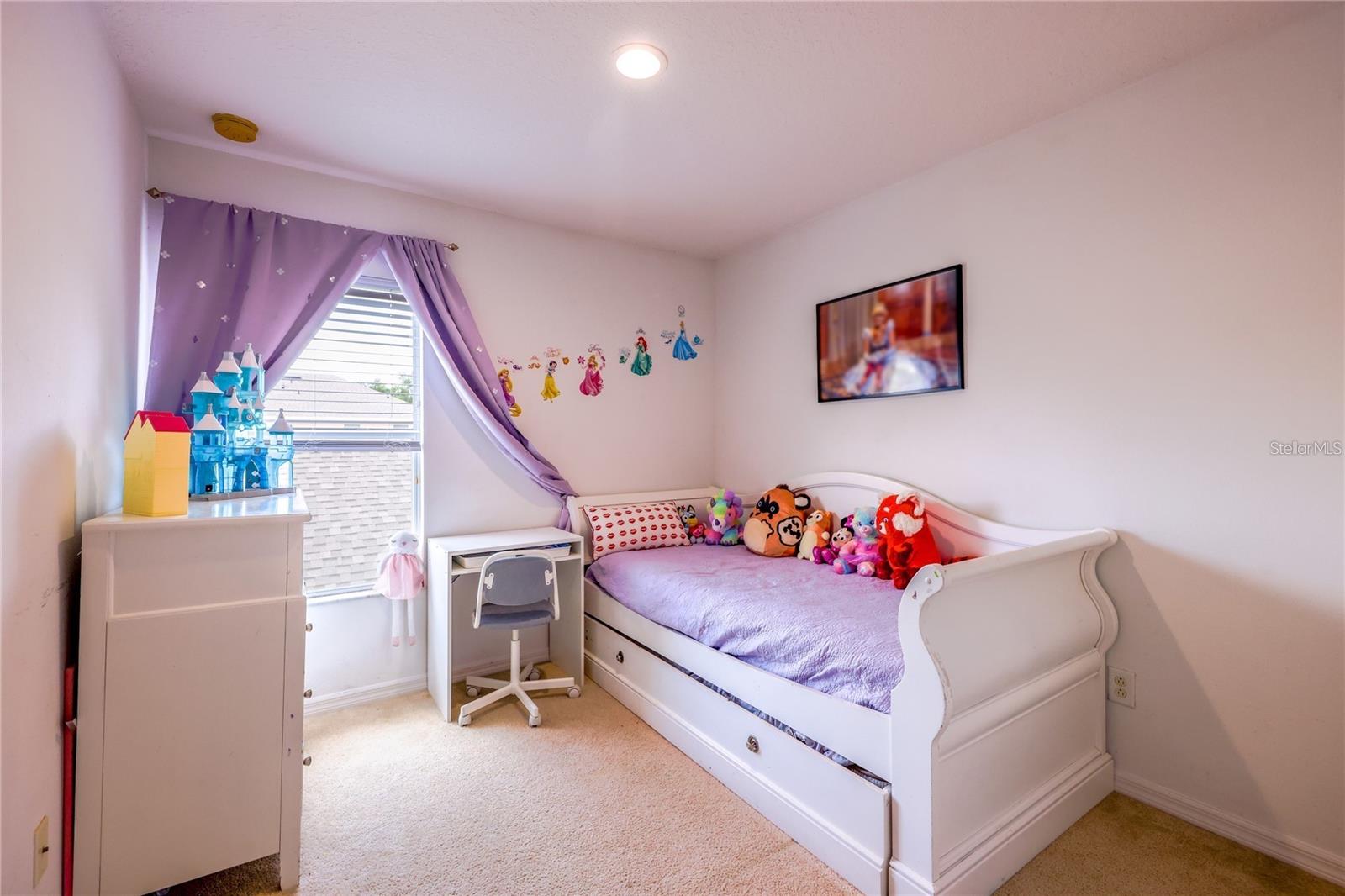 SIGNATURE LKS-PCL 01D PH 01 - Residential Lease