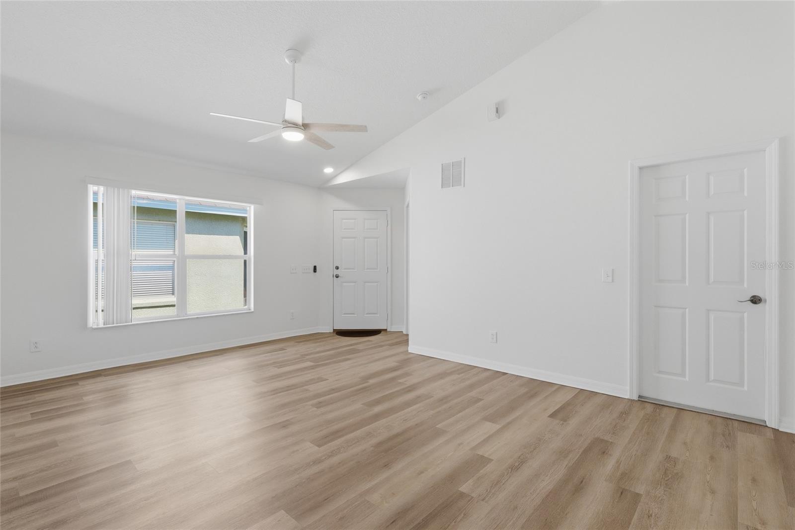 NEW RIVER LAKES VILLAGE - Residential