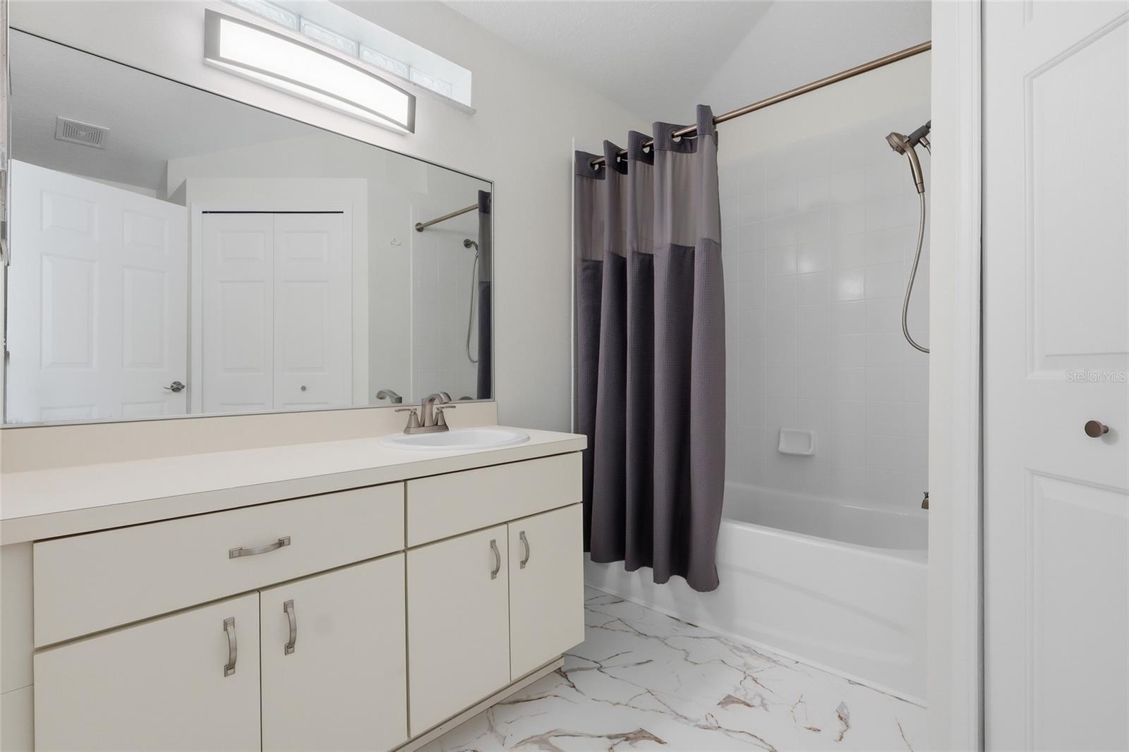 NEW RIVER LAKES VILLAGE - Residential