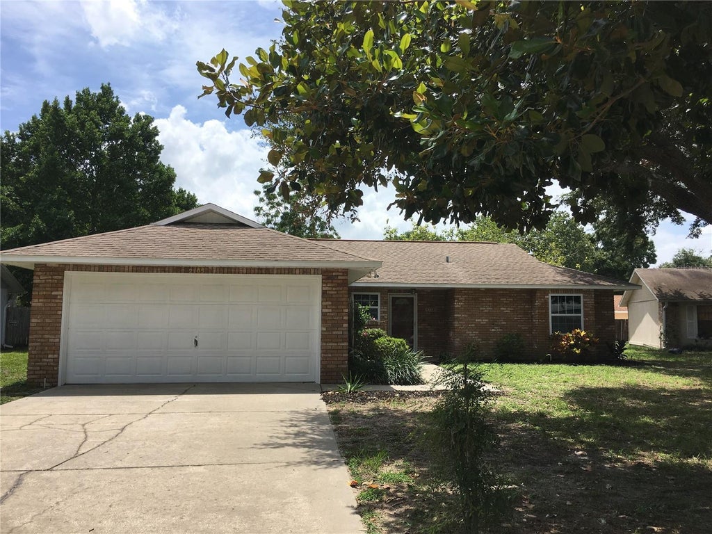Photo of 2105 David Court, Mount Dora, FL 32757 (MLS # O6440139)