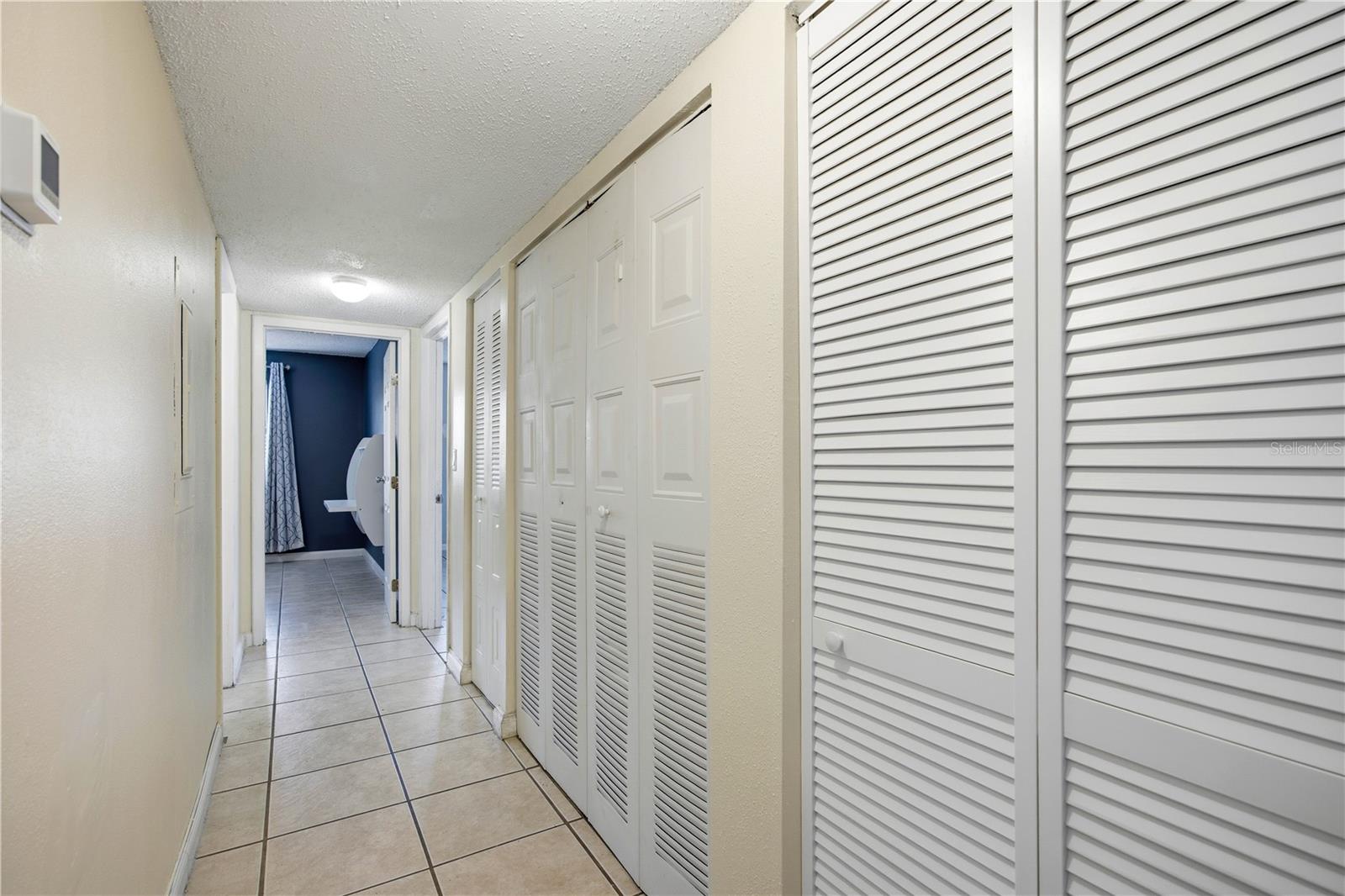 OAKS CONDOMINIUM - Residential