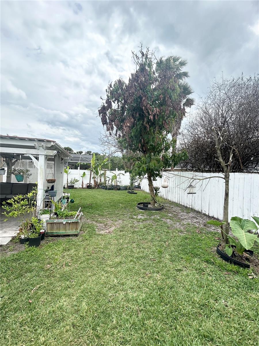 CANOE CREEK LAKES UNIT 10 - Residential