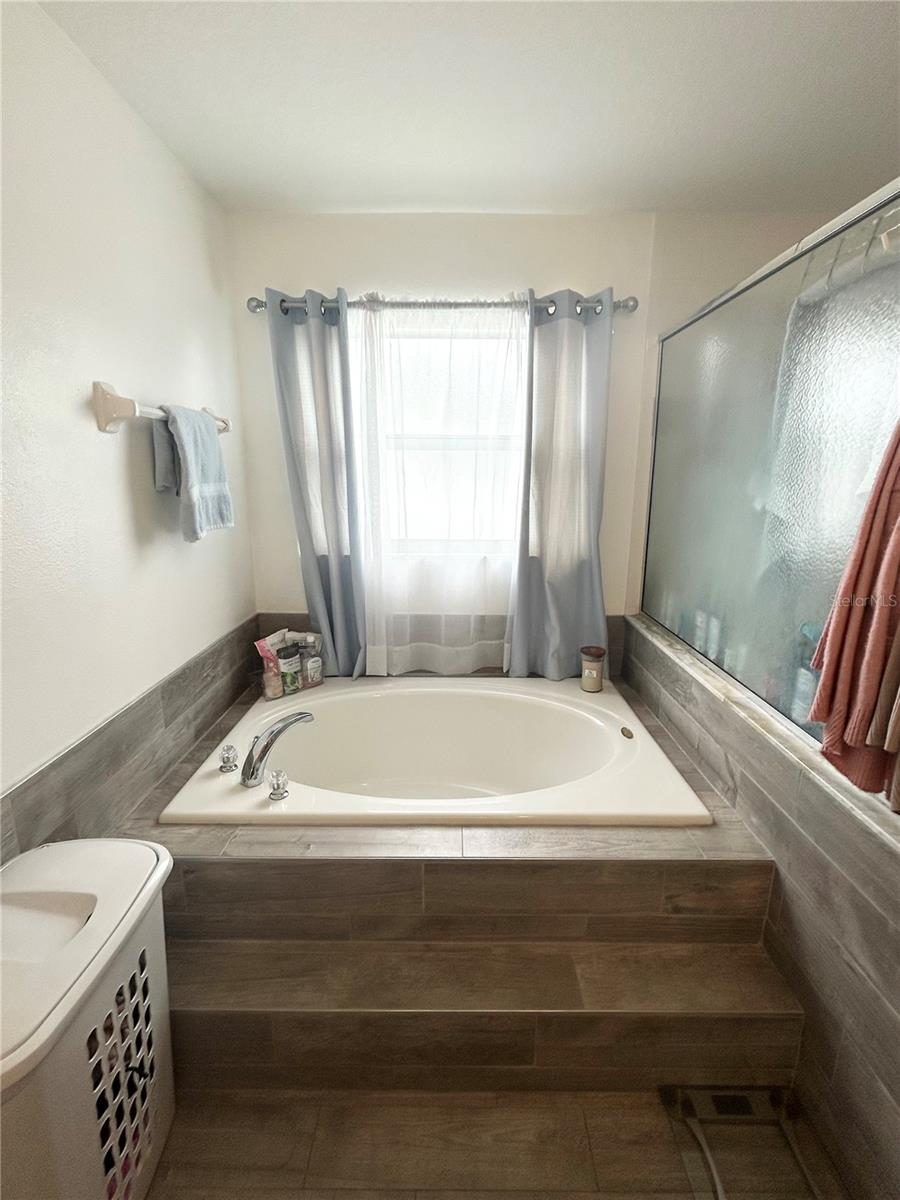 CANOE CREEK LAKES UNIT 10 - Residential