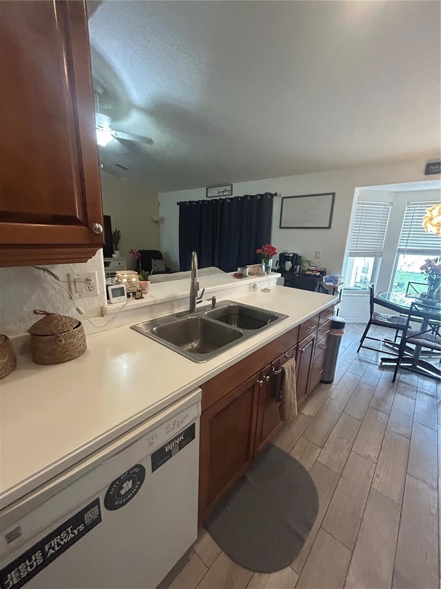 CANOE CREEK LAKES UNIT 10 - Residential