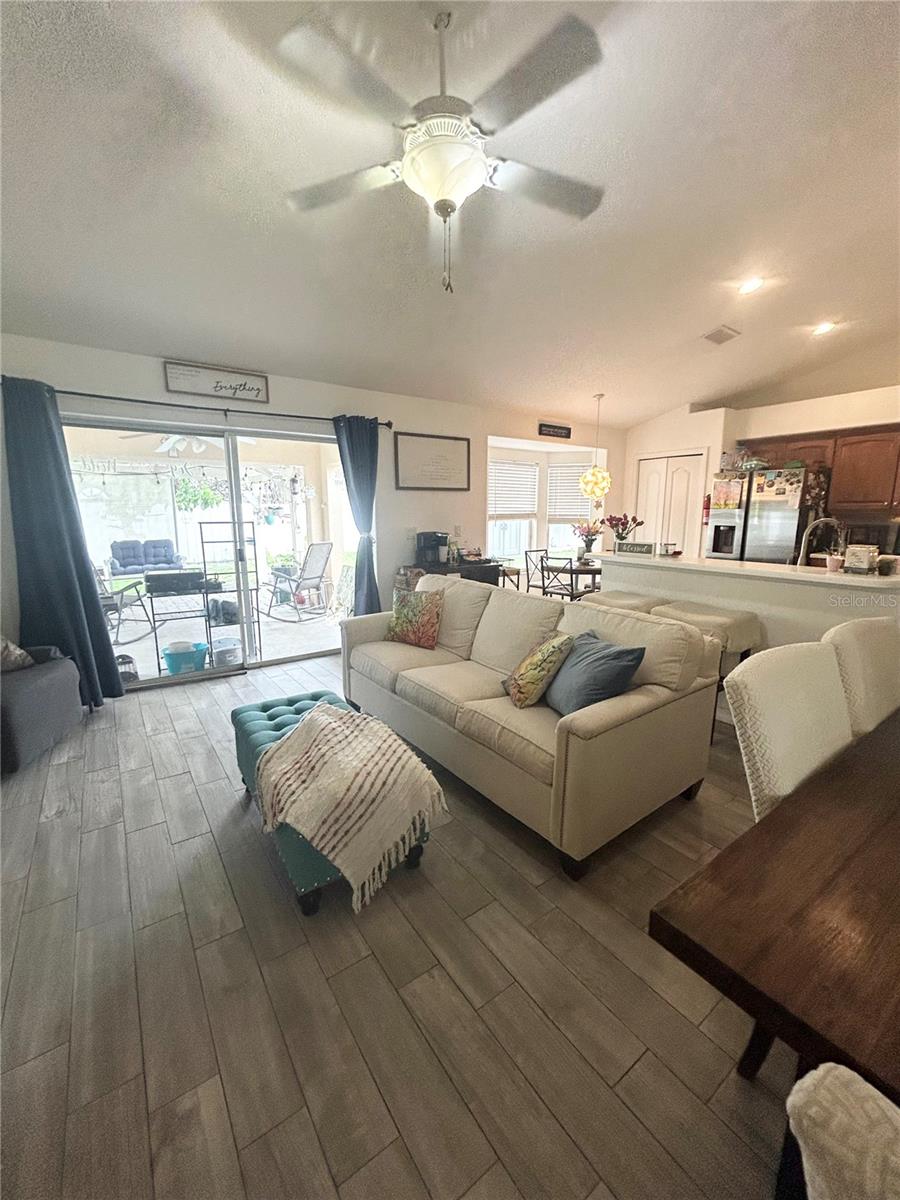 CANOE CREEK LAKES UNIT 10 - Residential