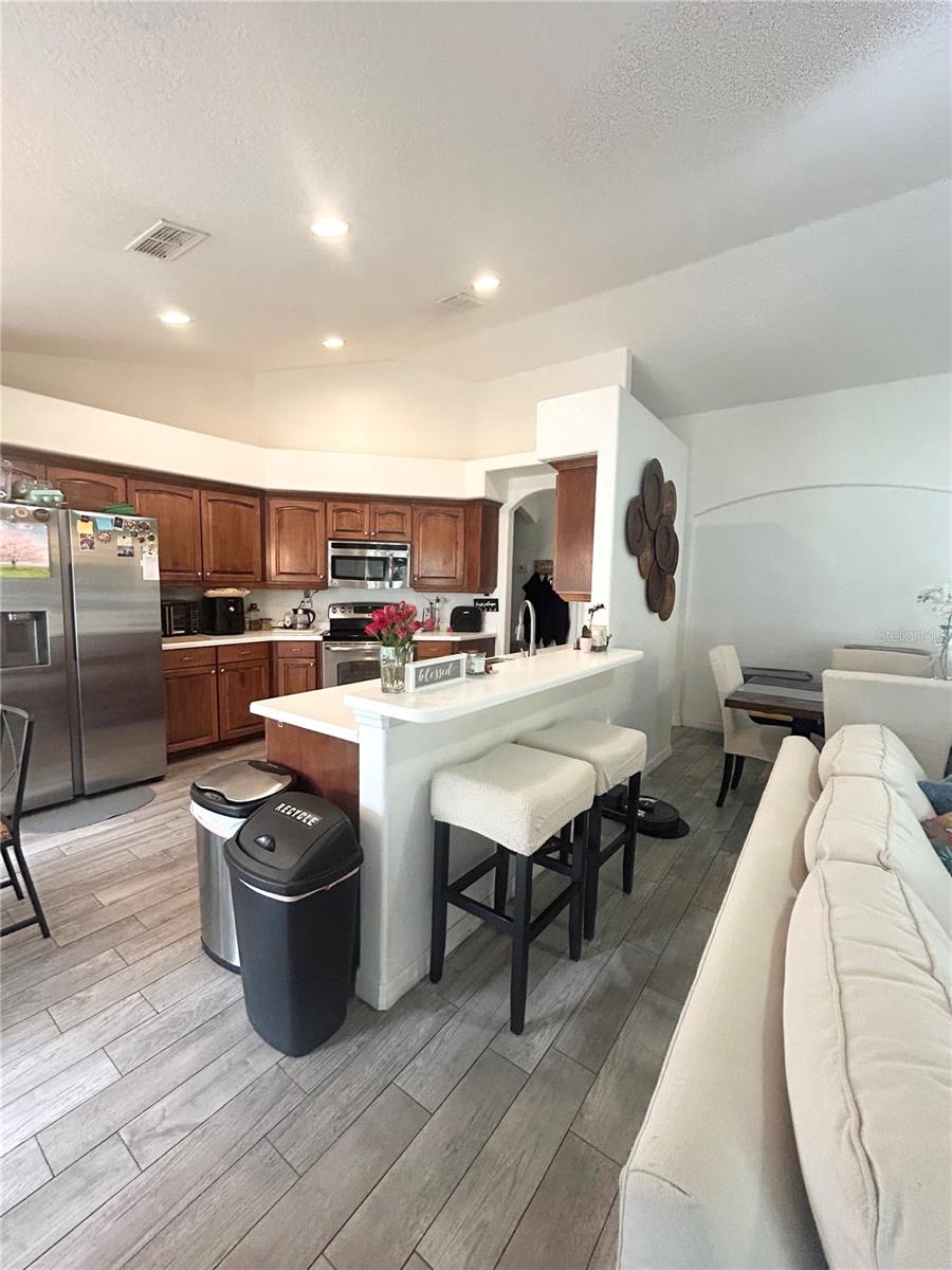 CANOE CREEK LAKES UNIT 10 - Residential