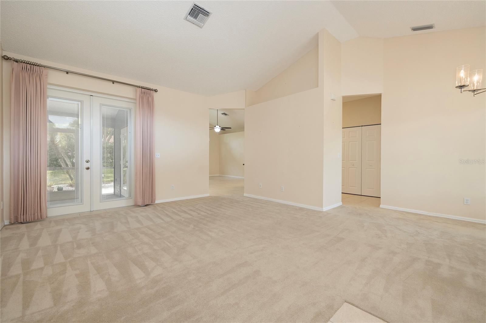 2972 ROBINWOOD LANE
