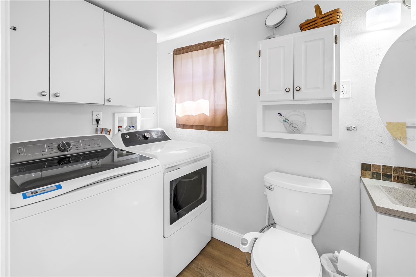NORTH RIDGE PARK - Residential