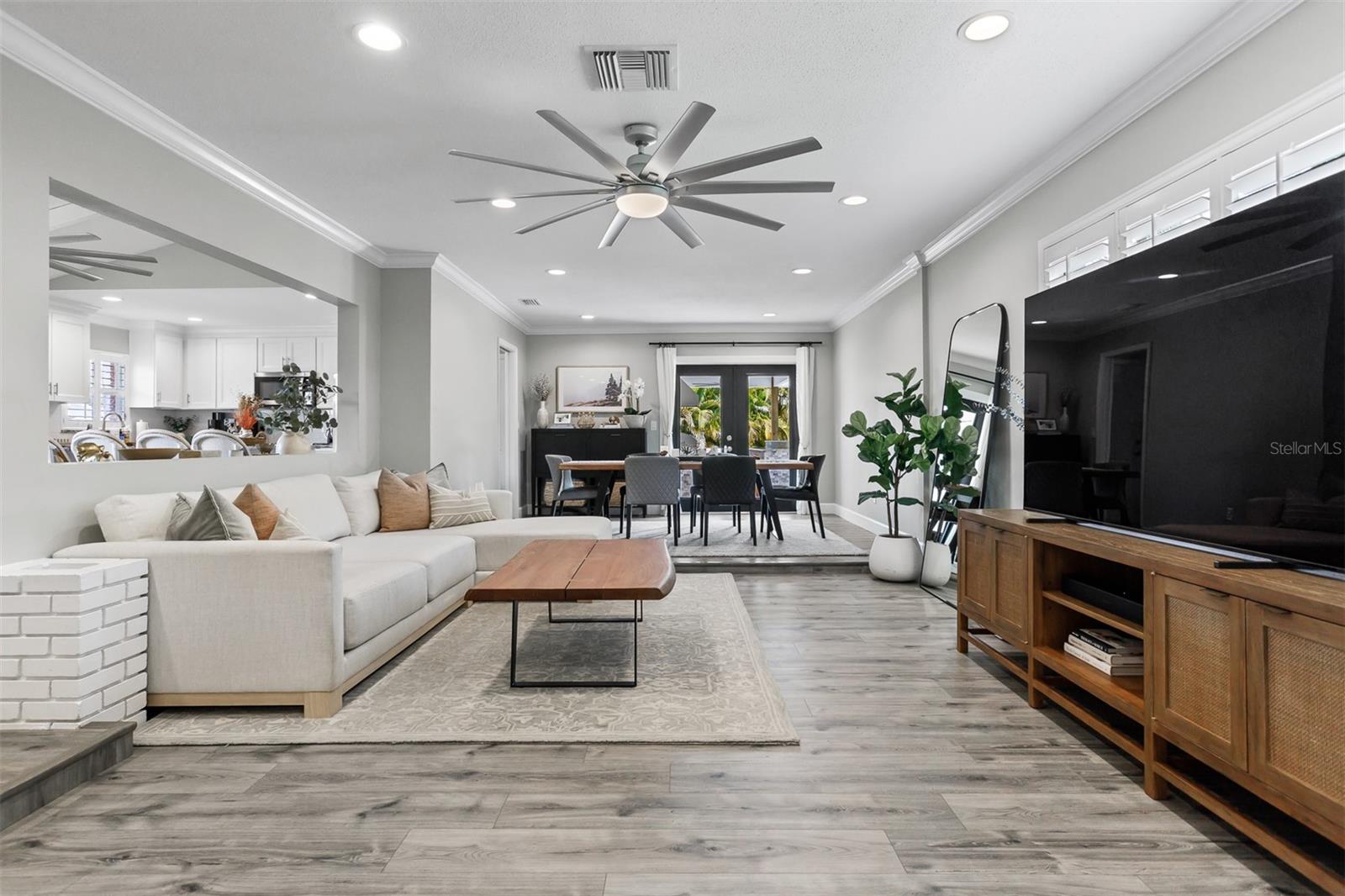 BAY CREST PARK UNIT NO 17 - Residential