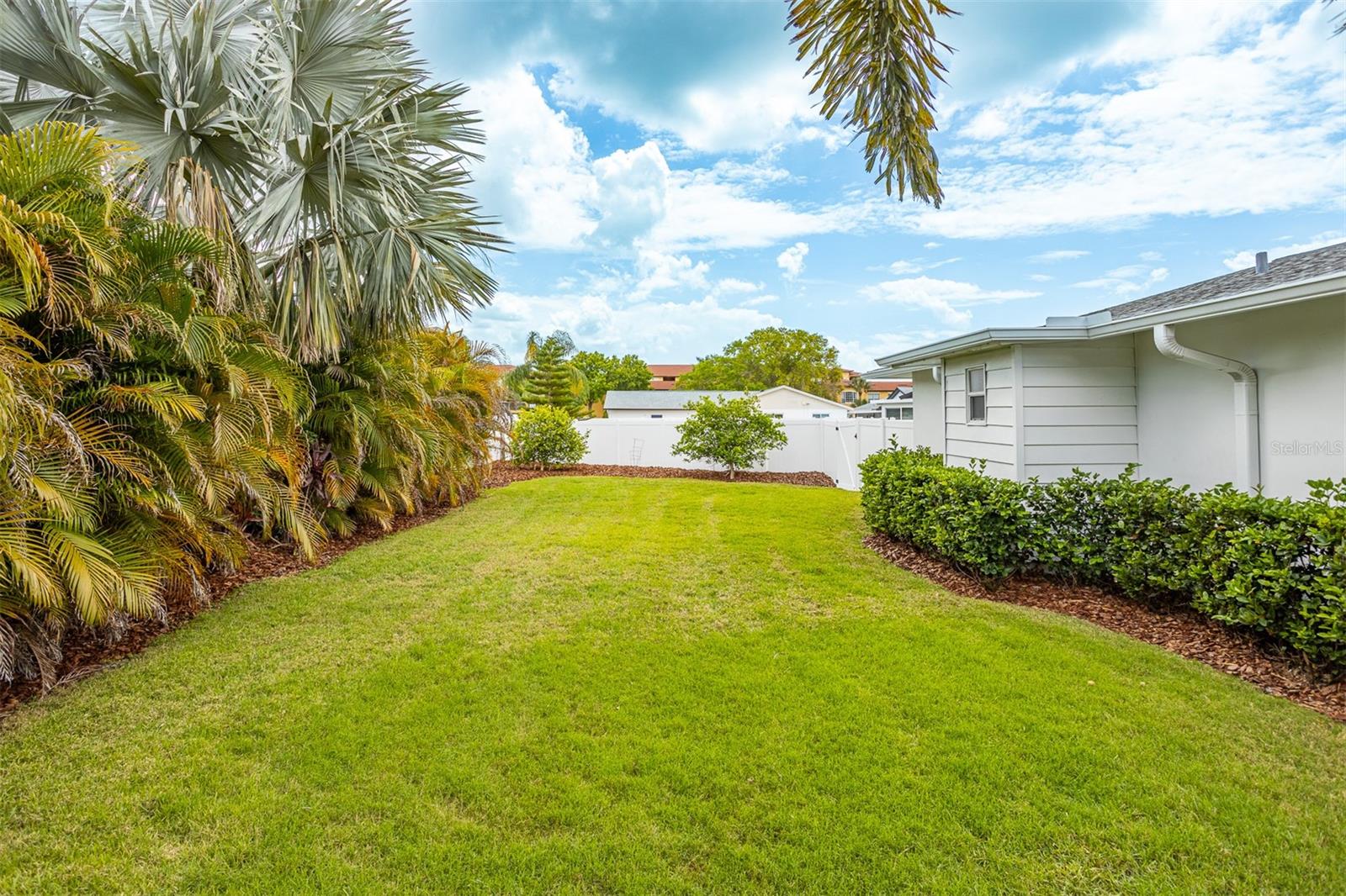 BAY CREST PARK UNIT NO 17 - Residential