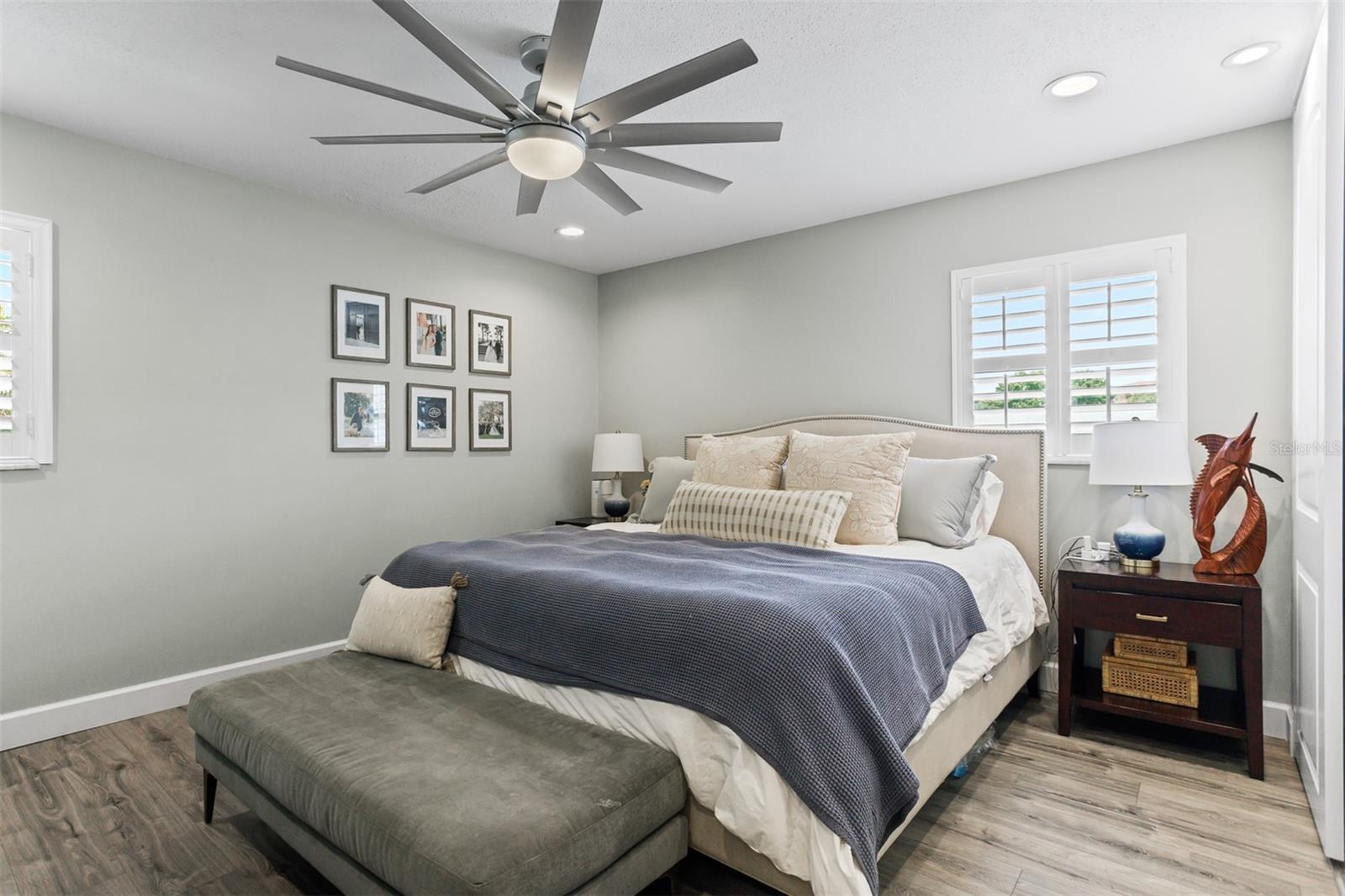 BAY CREST PARK UNIT NO 17 - Residential