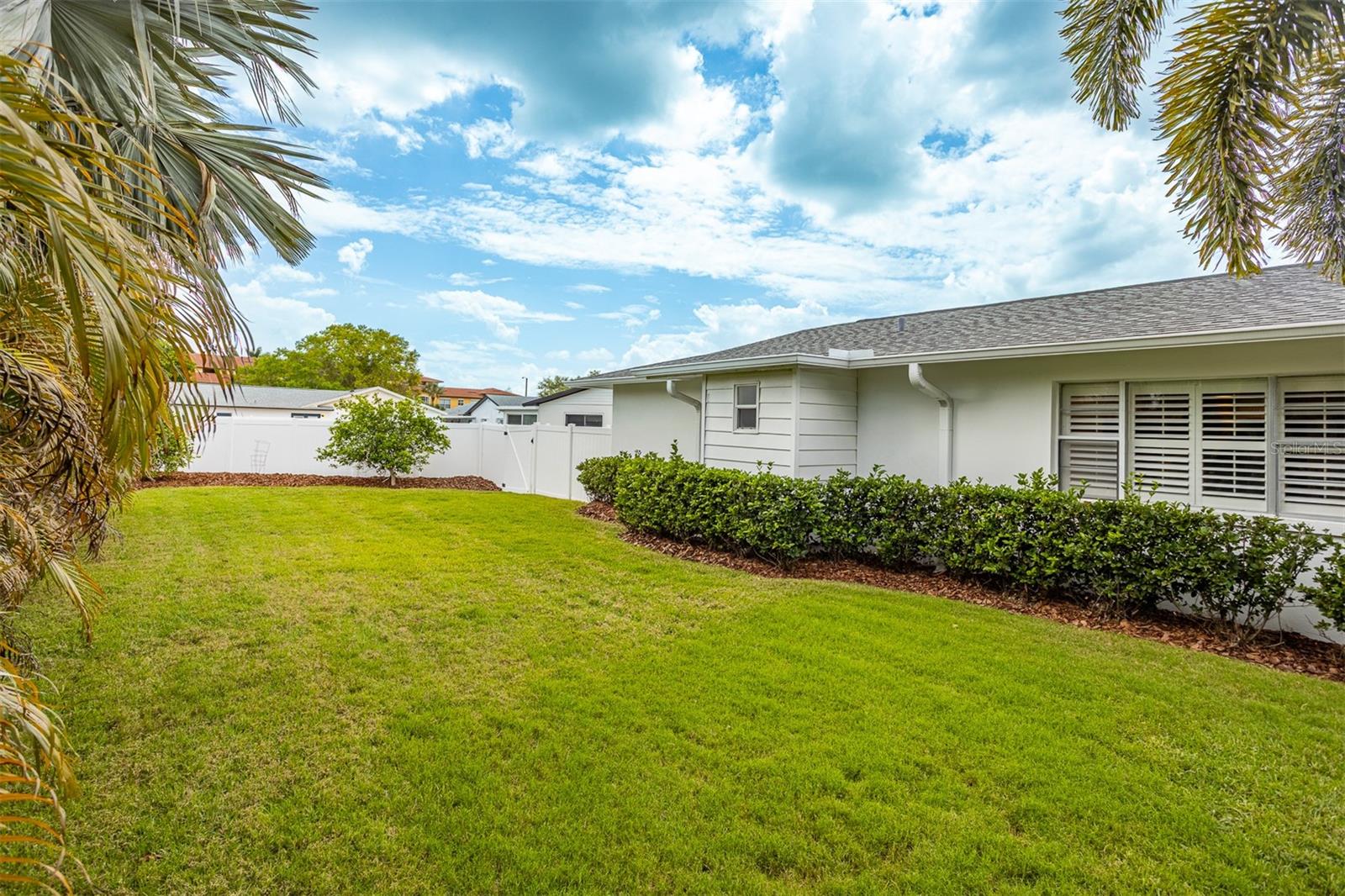 BAY CREST PARK UNIT NO 17 - Residential