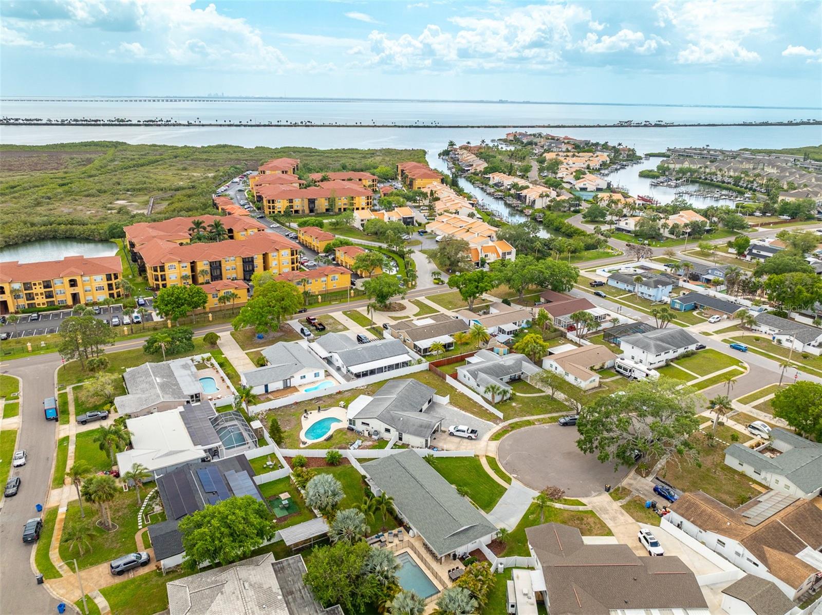 BAY CREST PARK UNIT NO 17 - Residential