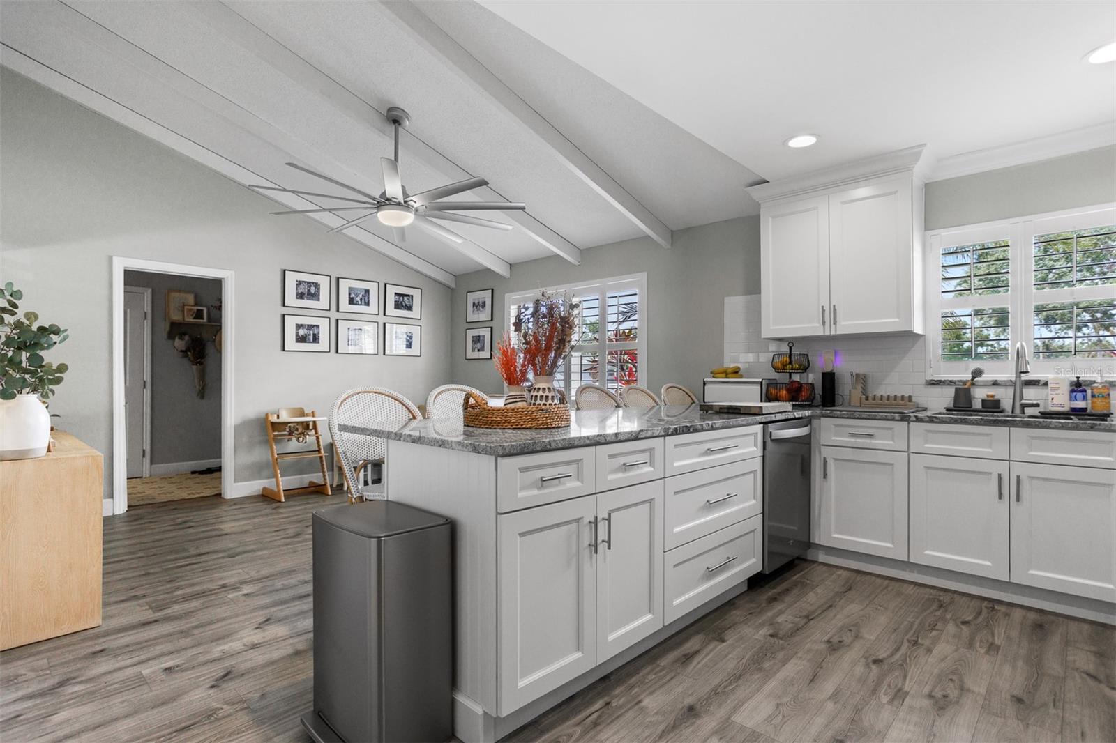 BAY CREST PARK UNIT NO 17 - Residential