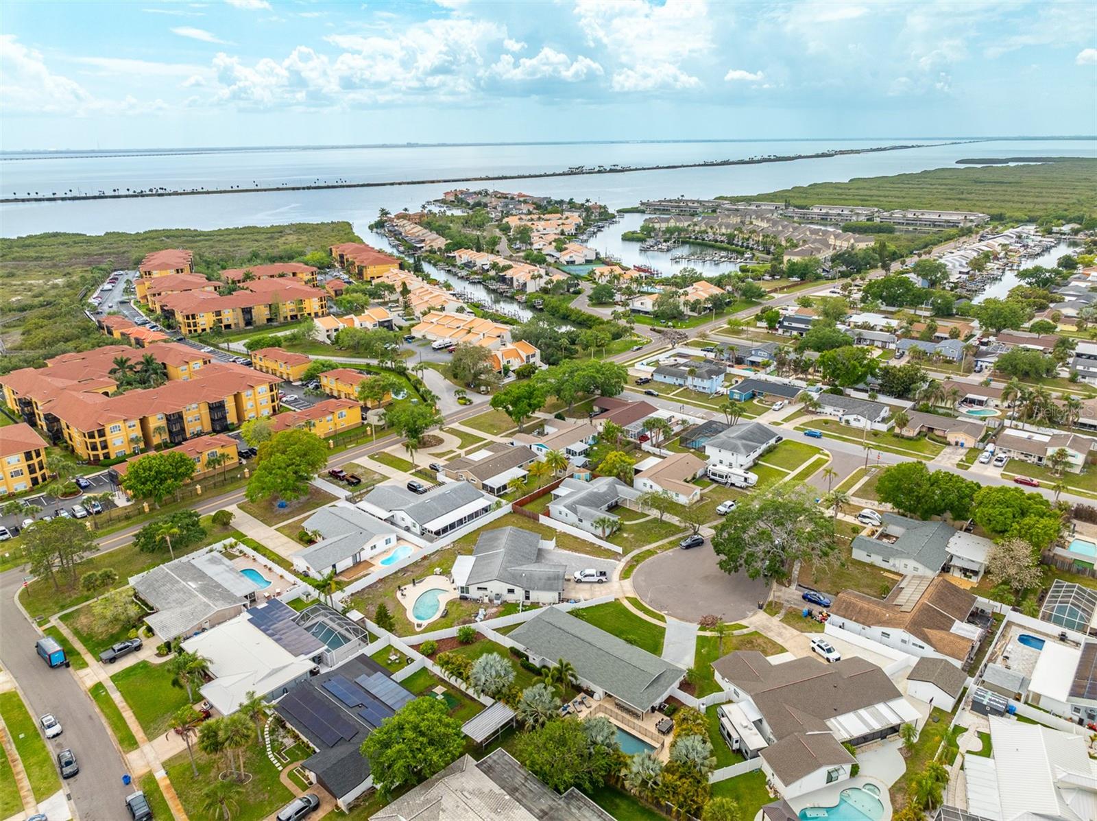 BAY CREST PARK UNIT NO 17 - Residential