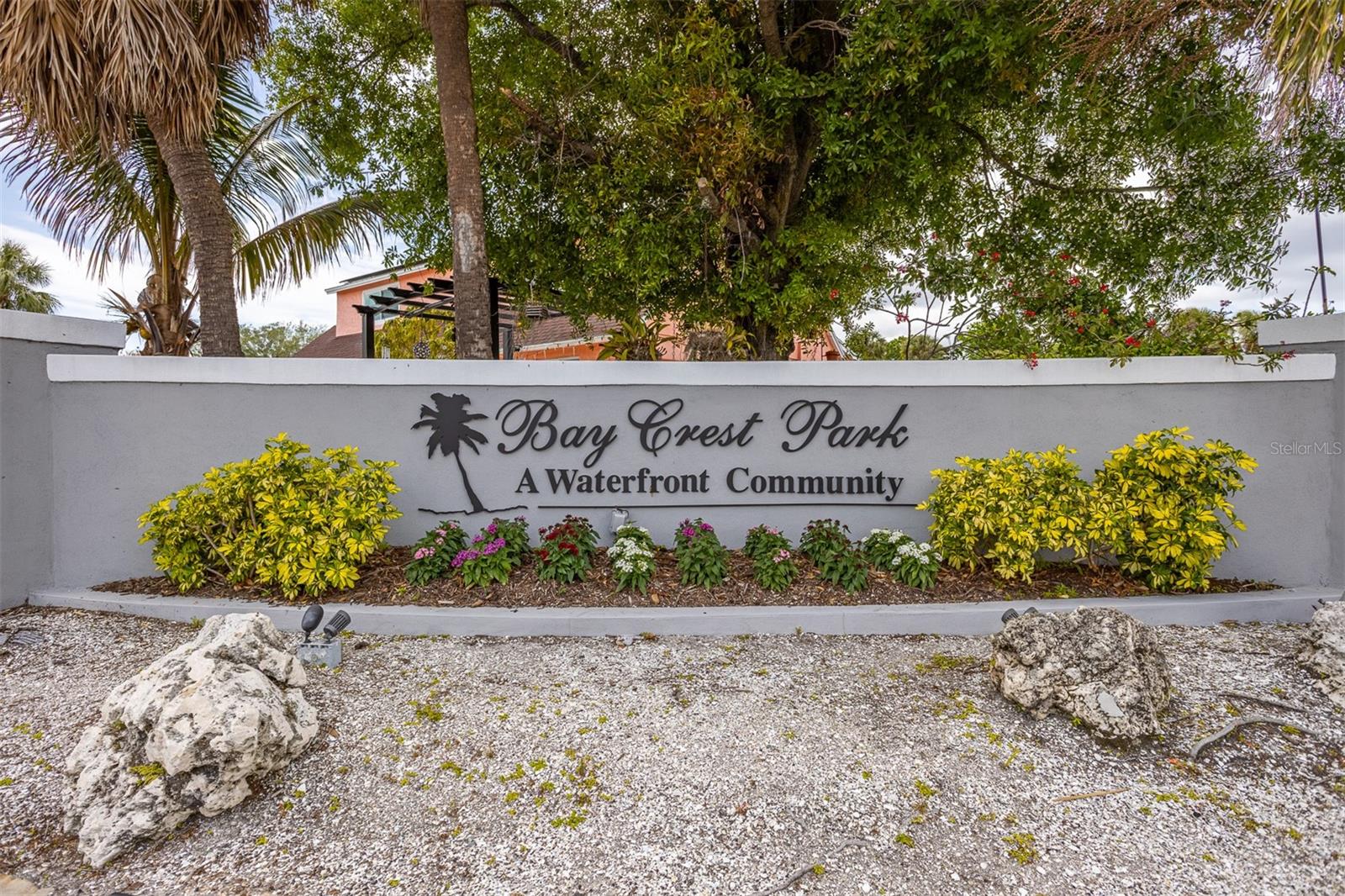 BAY CREST PARK UNIT NO 17 - Residential