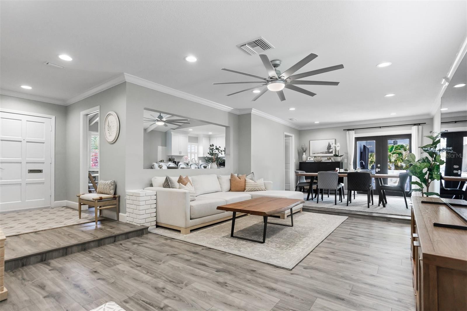 BAY CREST PARK UNIT NO 17 - Residential