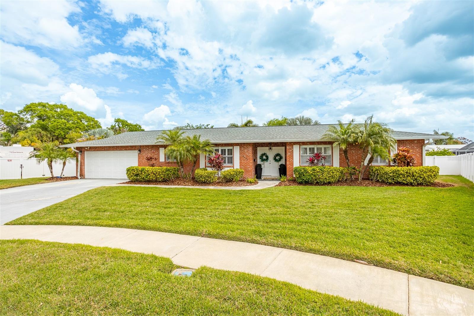 BAY CREST PARK UNIT NO 17 - Residential