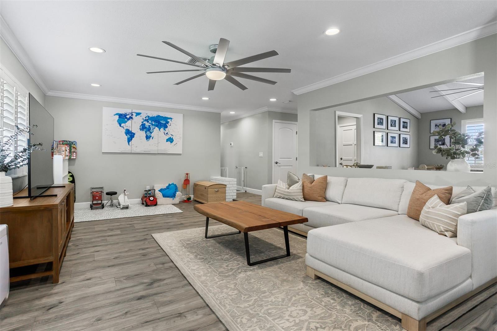 BAY CREST PARK UNIT NO 17 - Residential
