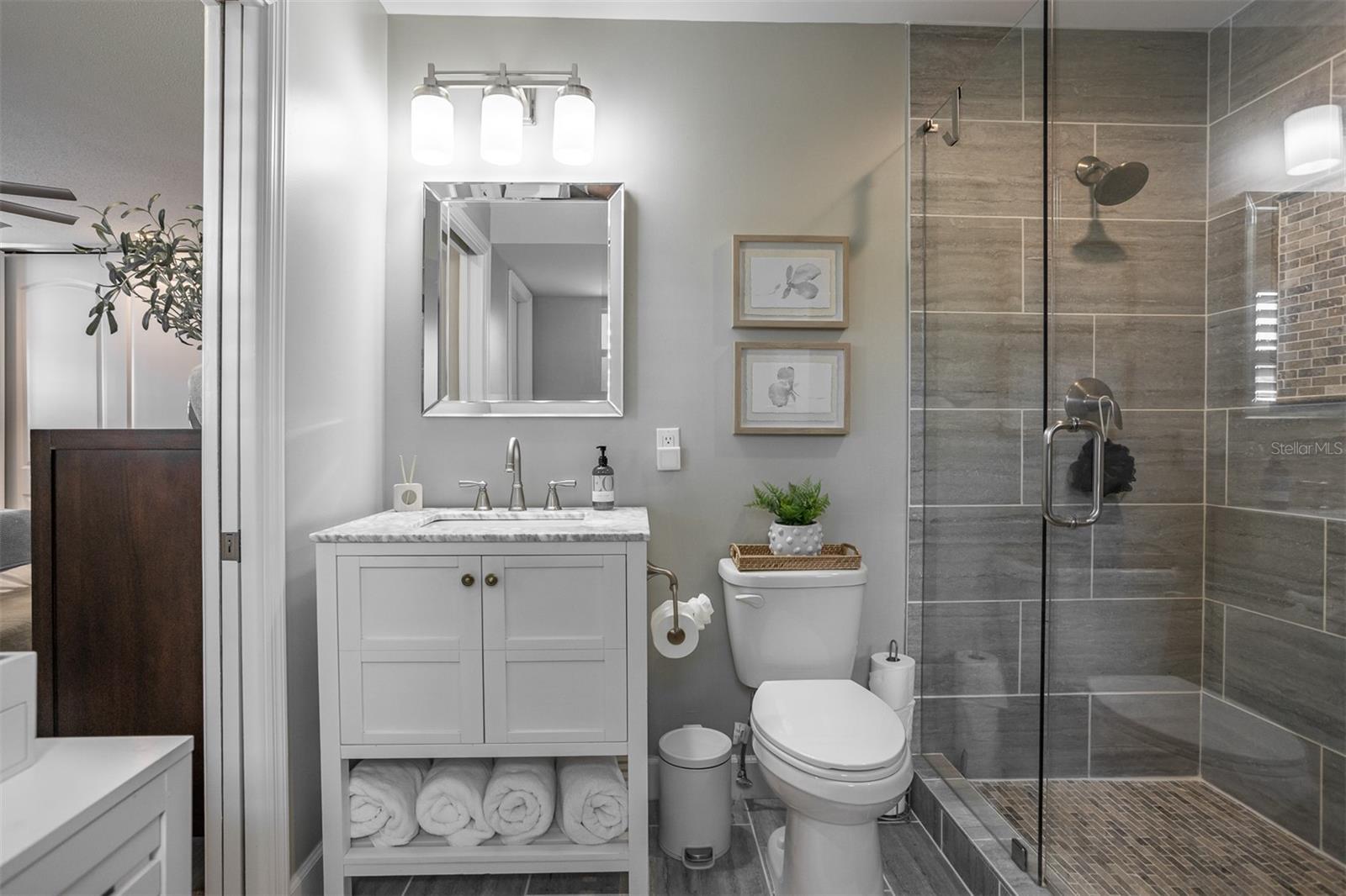BAY CREST PARK UNIT NO 17 - Residential