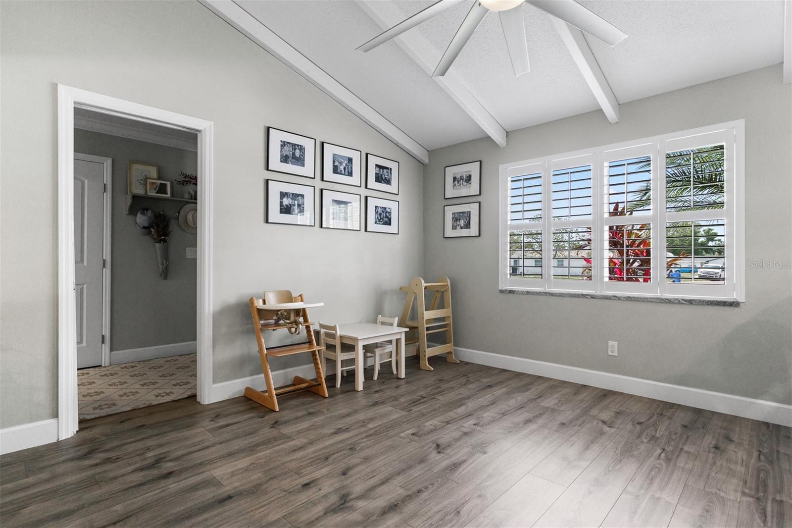 BAY CREST PARK UNIT NO 17 - Residential