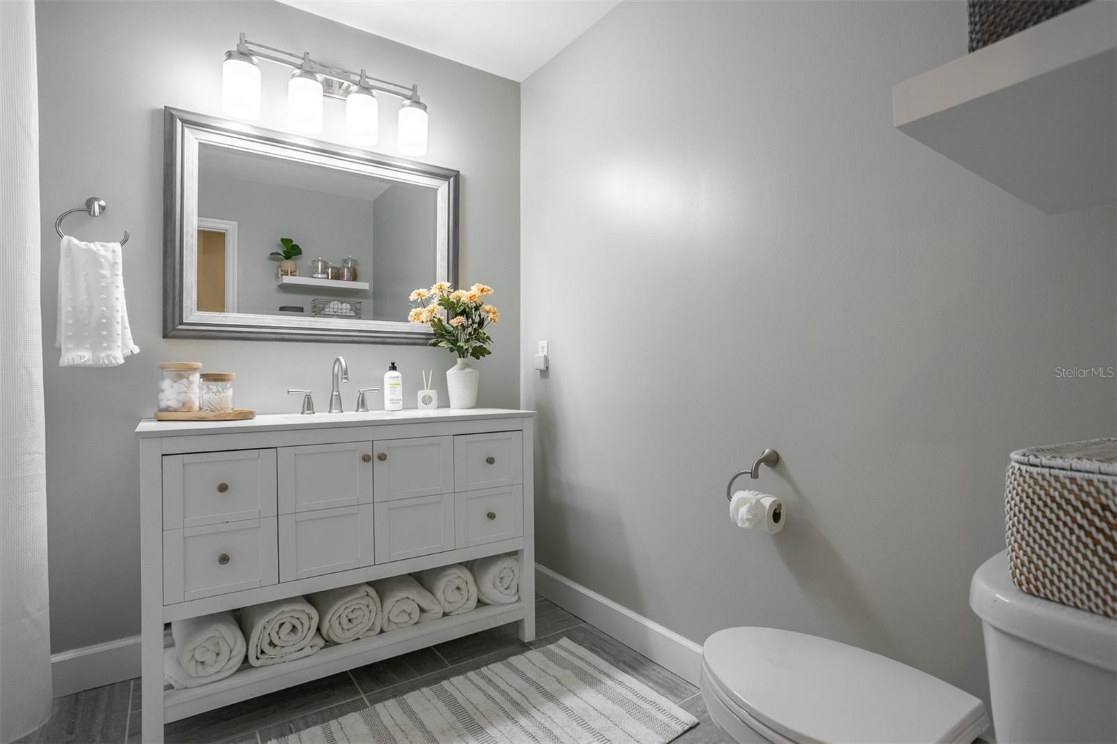 BAY CREST PARK UNIT NO 17 - Residential