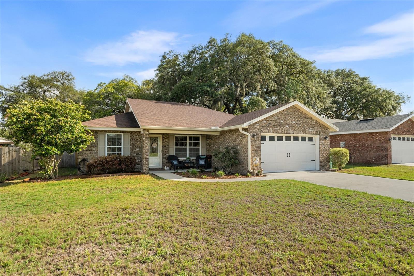 COTTAGES OF COUNTRY WAY - Residential