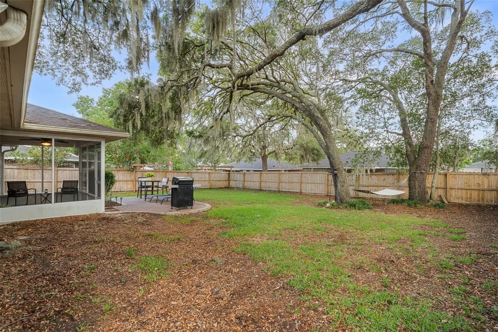 COTTAGES OF COUNTRY WAY - Residential