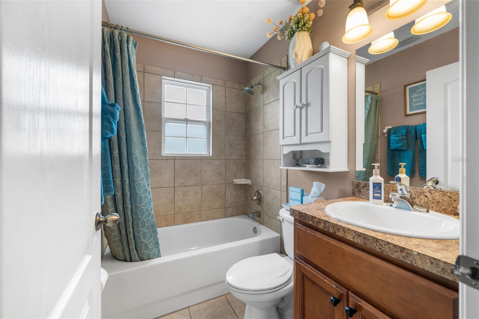 COTTAGES OF COUNTRY WAY - Residential