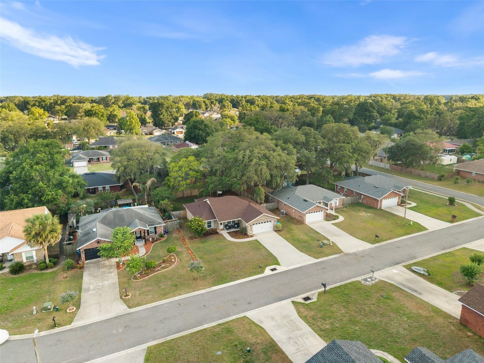 COTTAGES OF COUNTRY WAY - Residential